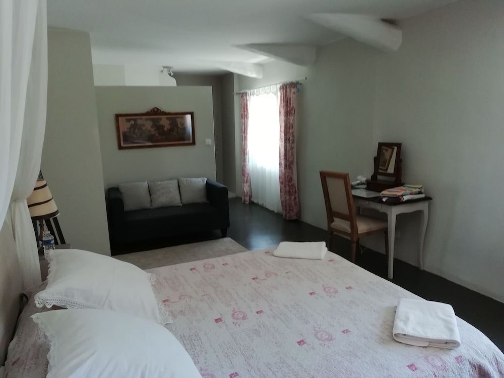 Le Domaine Saint Jean — hotel in Apt