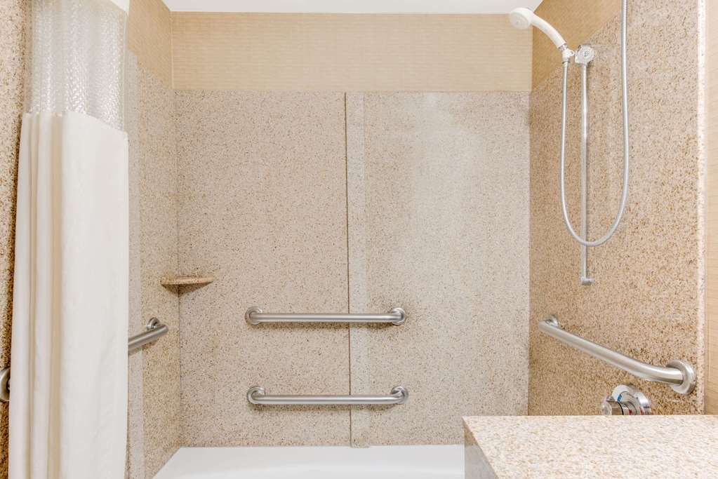 Wingate by Wyndham York - photo 9