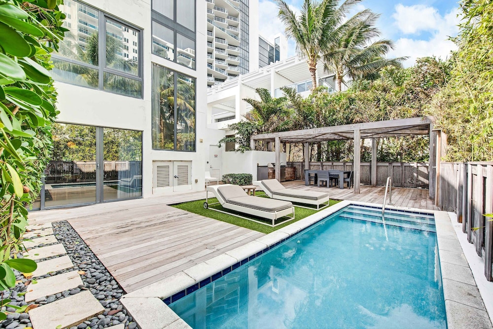 W South Beach - photo 198