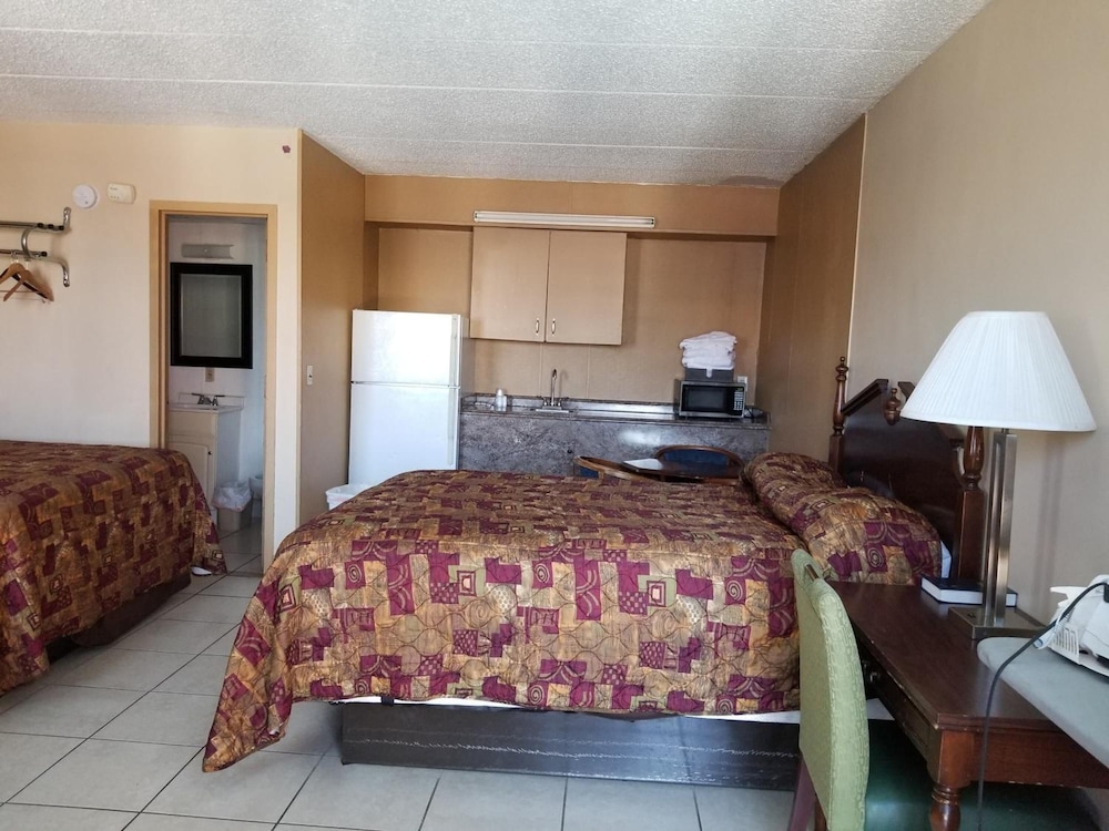 Cloud 9 Inn - photo 12