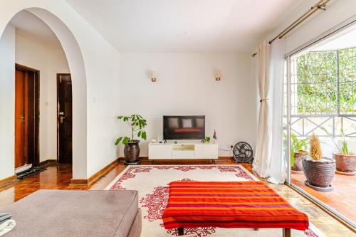 2 BDR At The Magnolia Riverside Drive