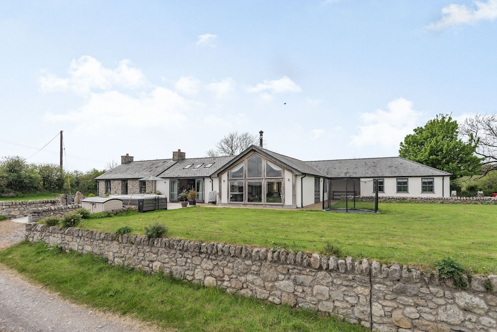 Hen Hafod in Llangefni, United Kingdom