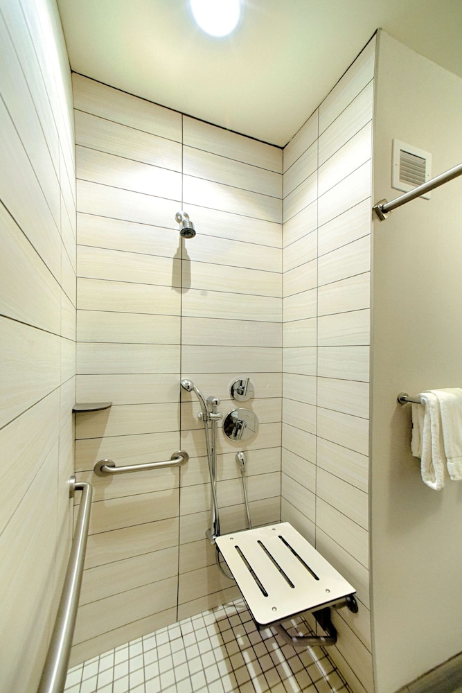 Hilton Garden Inn Santa Barbara Goleta - photo 42