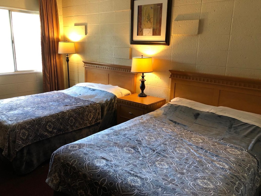 Rolling Hills Motel - photo 9