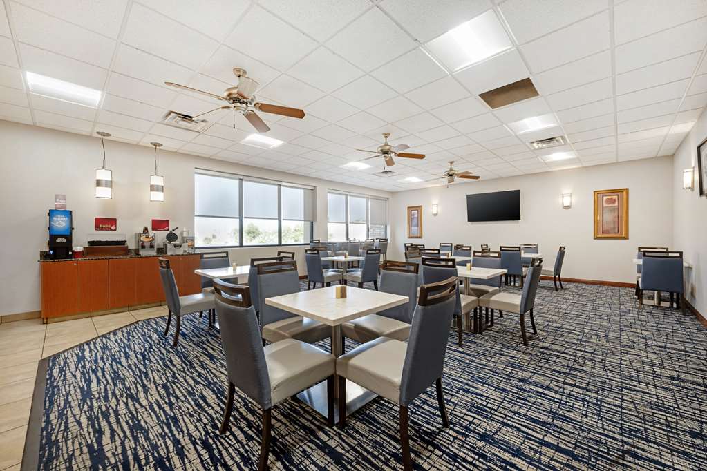 Best Western Plus Mid Nebraska Inn & Suites - photo 49