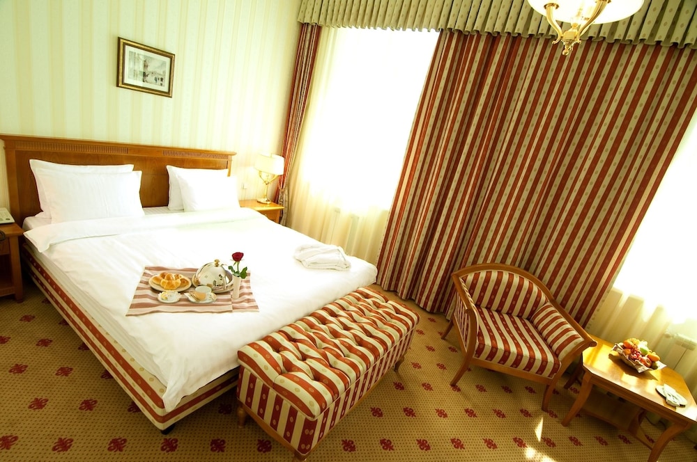 Grand Hotel Tien Shan — Almaty — photo 4
