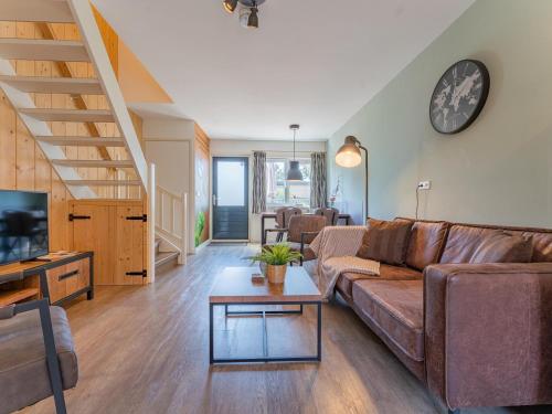 Tiny Zwarte Mees - carbon neutral hotel in Unknown City