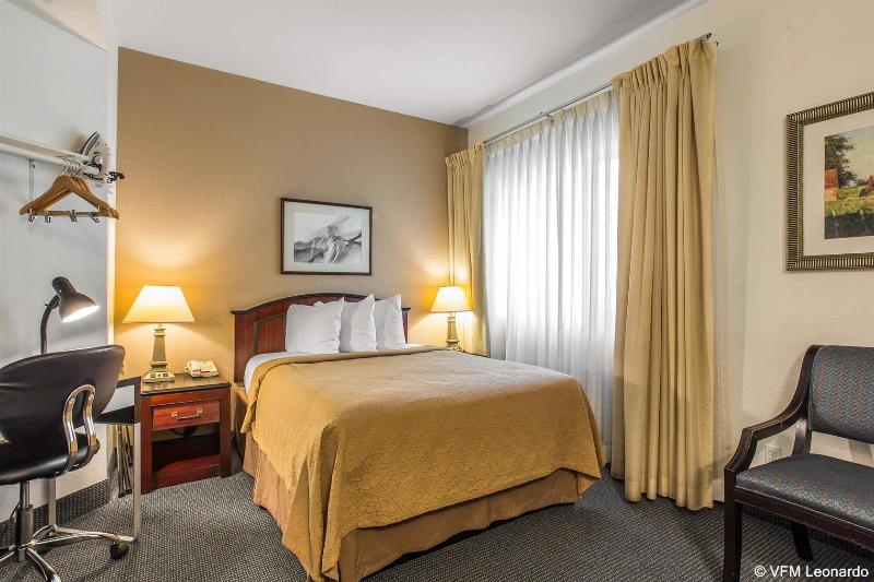 The Beachfront Inn & Suites At Dana Point - photo 4
