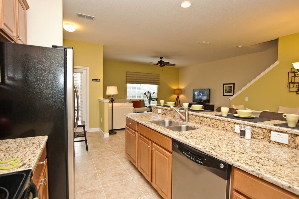 Beautiful Waterfront Townhome Wsplashpool 3024 - photo 16