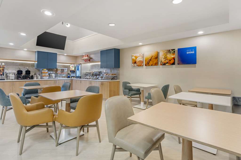 Comfort Inn Marina on the Monterey Bay - photo 32