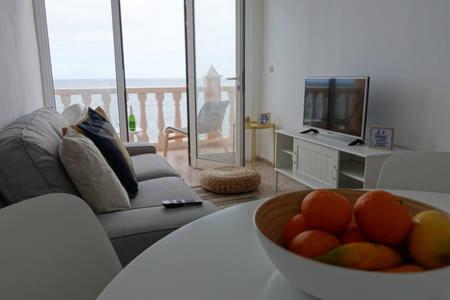 Apartamentos Rocamar El Medano — 4-Star Luxury Hotel in Granadilla De Abona, Spain