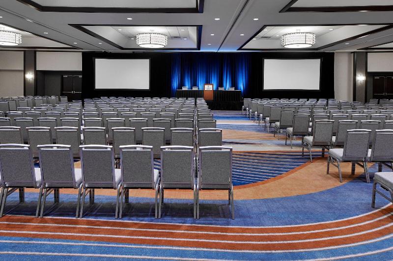 Sheraton Indianapolis Hotel at Keystone Crossing - photo 87