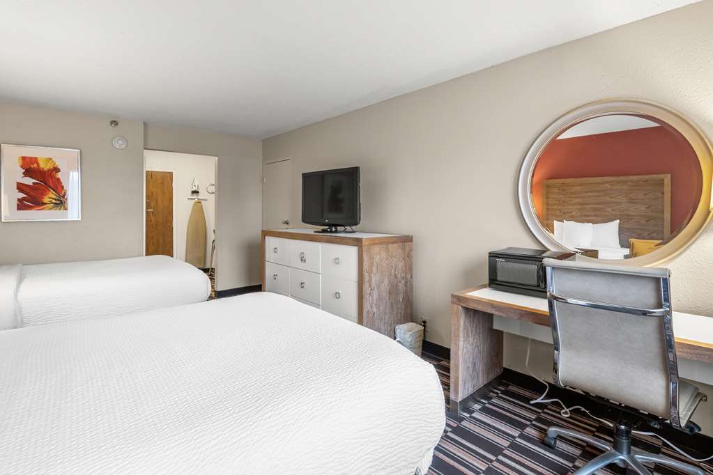 Red Lion Hotel Charlotte - photo 16