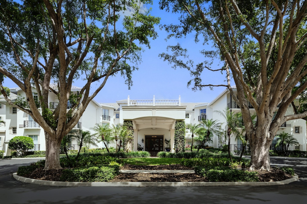 The Capri Inn - featured photo