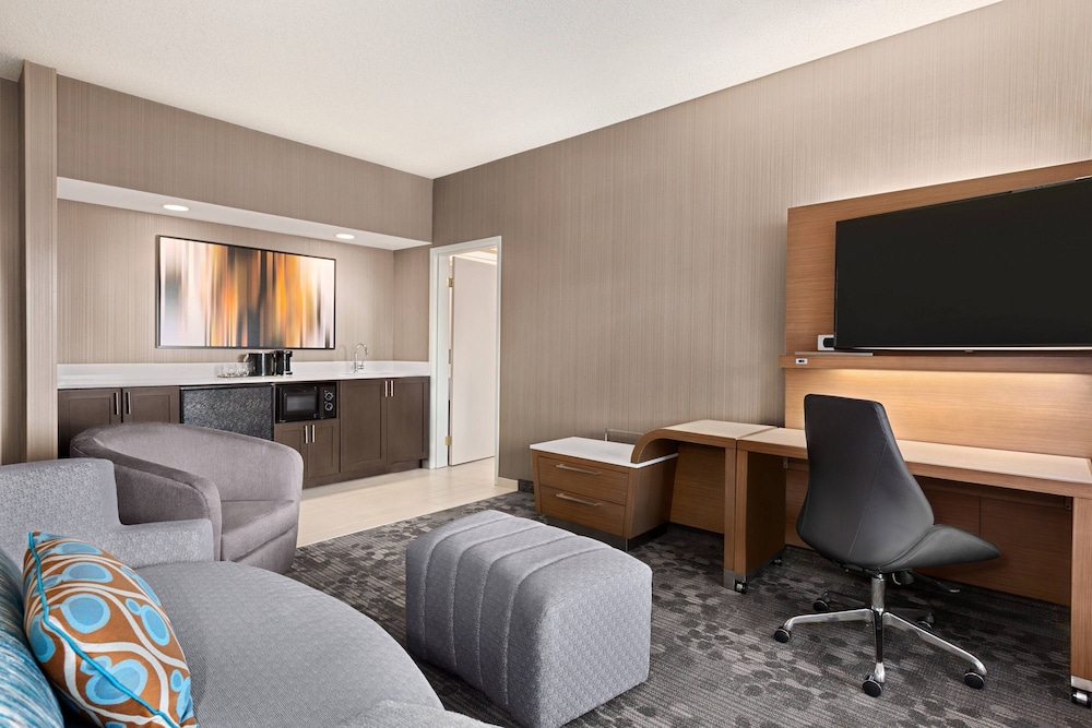 Courtyard by Marriott Roseville - photo 17