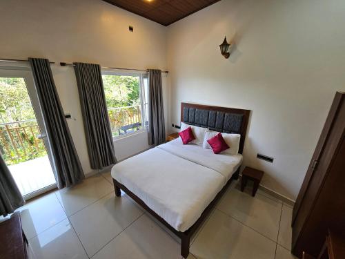 Misty Bush Munnar - carbon neutral hotel in Munnar