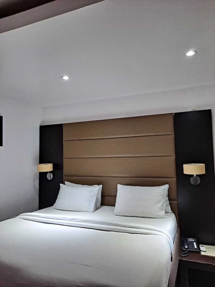 Axor Hotels And Suites - carbon neutral hotel in Lagos