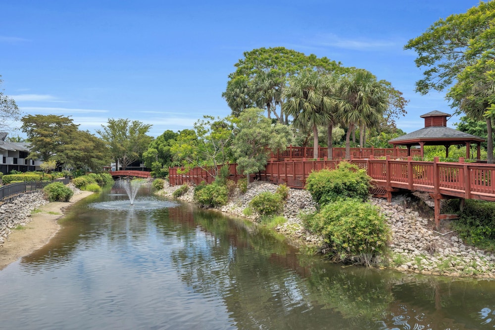 Park Shore Resort - photo 56