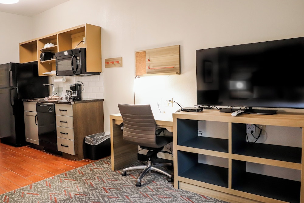 Candlewood Suites Richmond Airport by IHG - photo 44