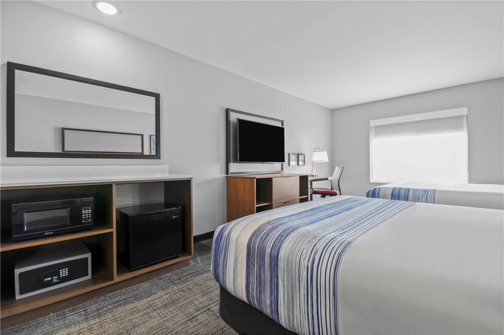 AmericInn by Wyndham International Falls - photo 32