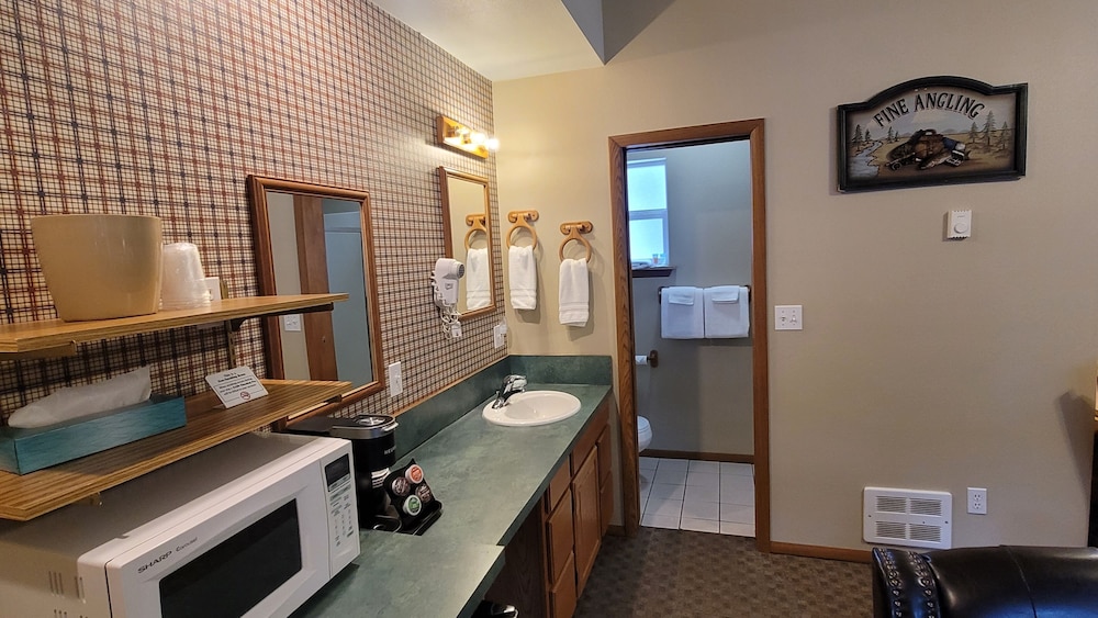 Riverfront Motel - photo 90