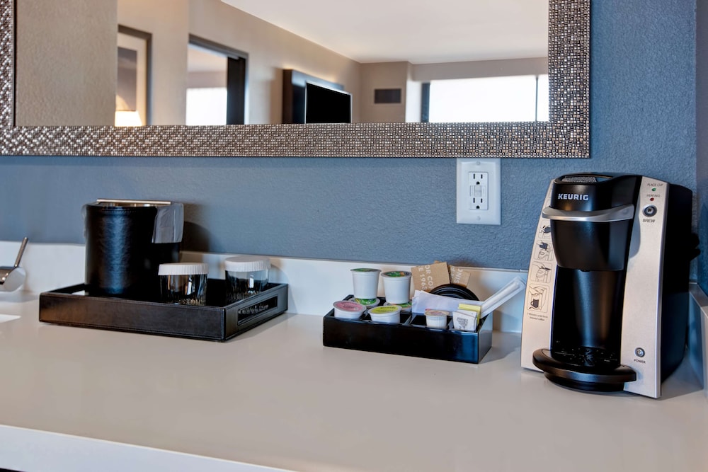 Embassy Suites by Hilton Oklahoma City Northwest - photo 36