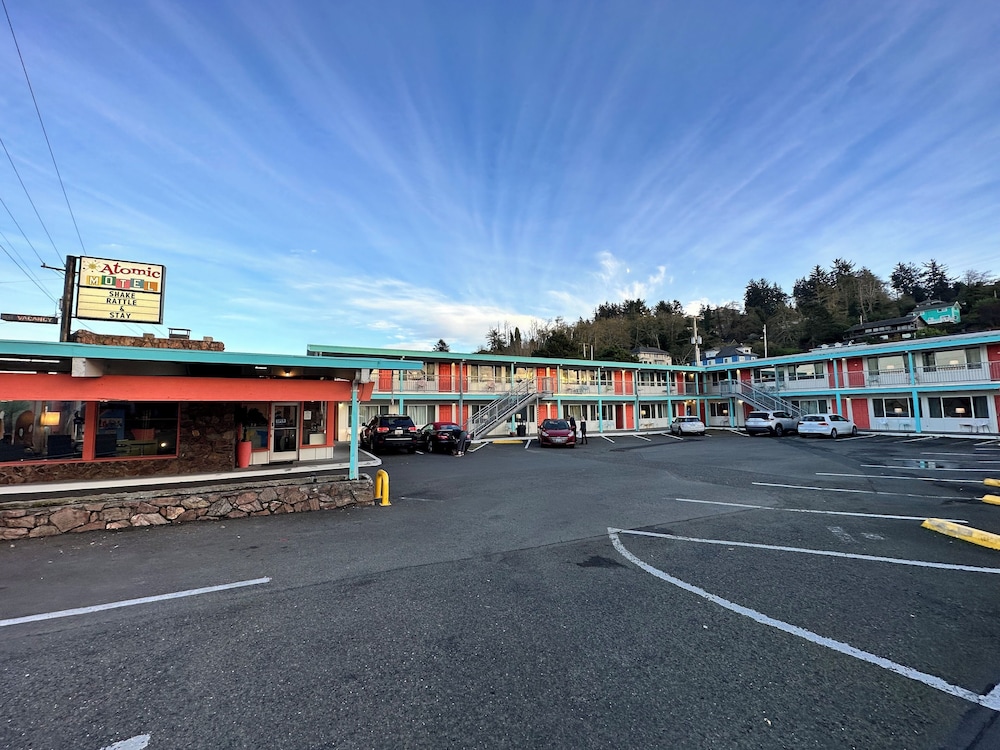 Atomic Motel - photo 57