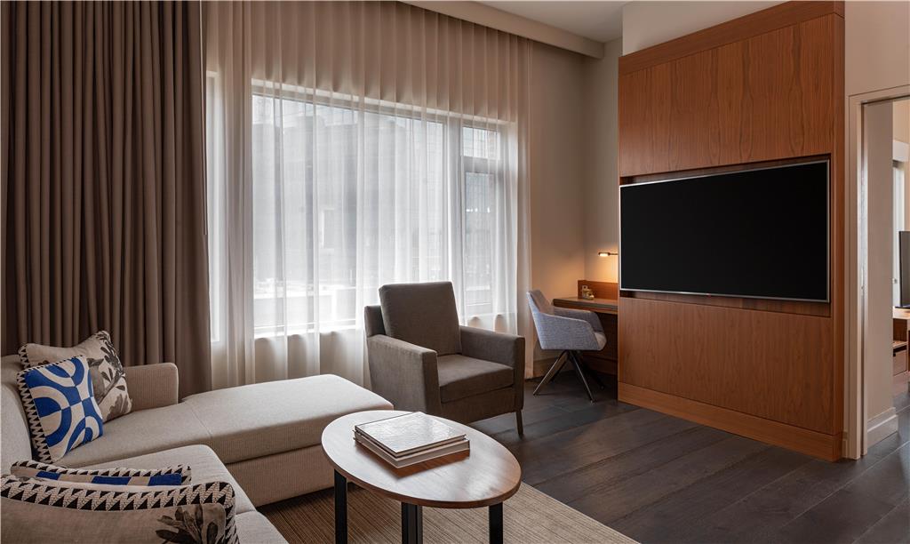 Hyatt Regency Lake Washington at Seattle s Southport - photo 41