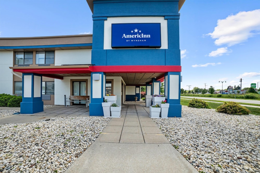 AmericInn by Wyndham Beloit - photo 39
