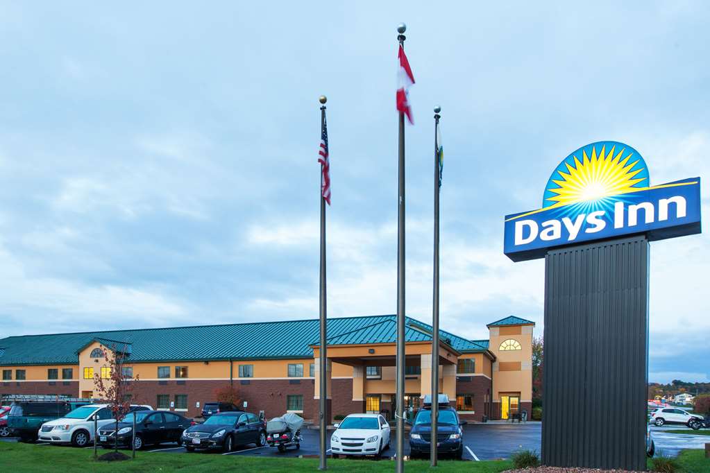 Days Inn by Wyndham Brewerton Syracuse near Oneida Lake - photo 3