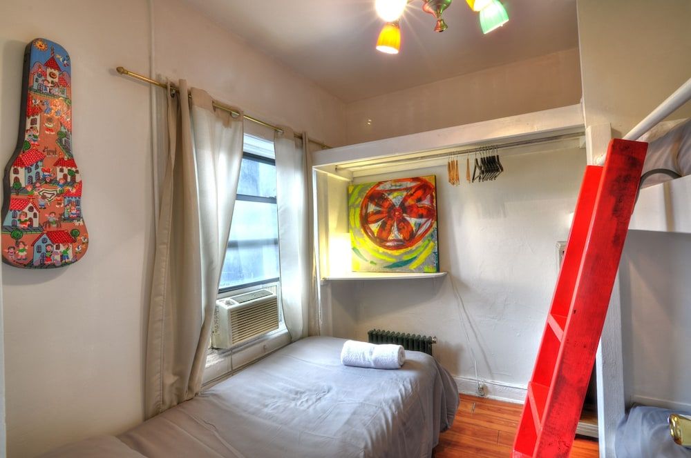 Chelsea Art Suites - photo 52