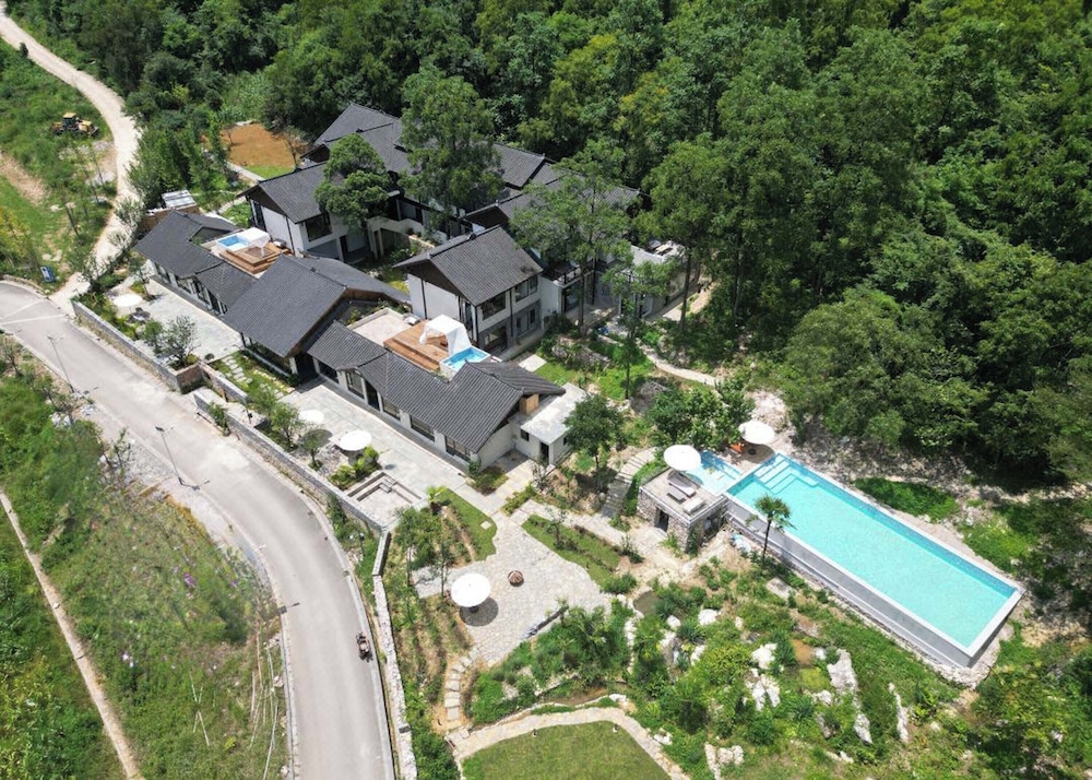 Xunmiri Qinin Villa — 4-Star Luxury Hotel in Guiyang, People's Republic of China