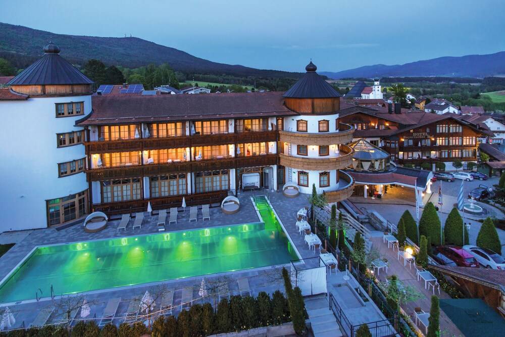 Hotel Front - Evening/Night