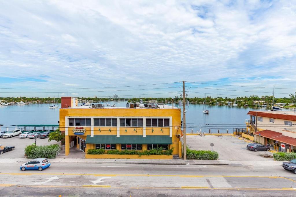 Miami Hollywood Beach at Costa Hollywood 4 guests by AmmosVR - photo 10