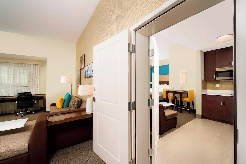 Residence Inn Miami Airport West Doral - photo 10