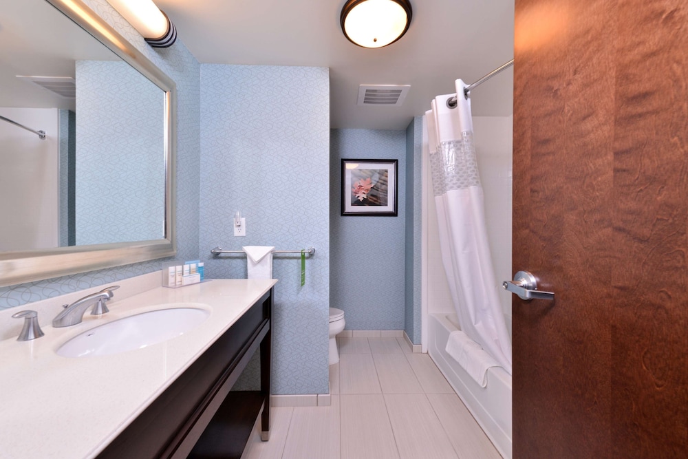 Hampton Inn Potsdam NY - photo 14
