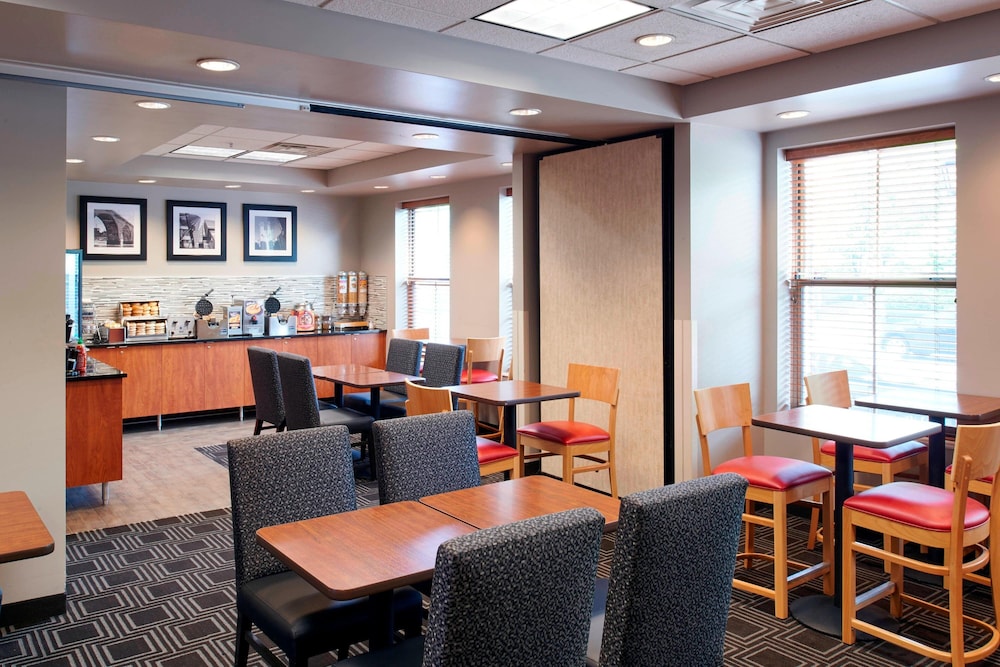 TownePlace Suites by Marriott Minneapolis Downtown NorthLoop - photo 25