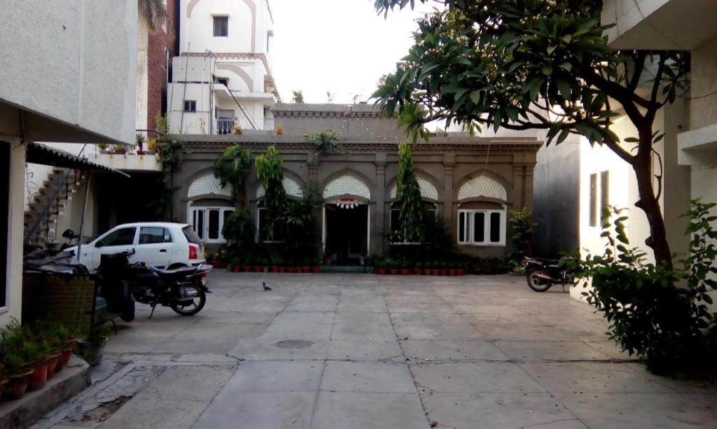 Tourist Guest House