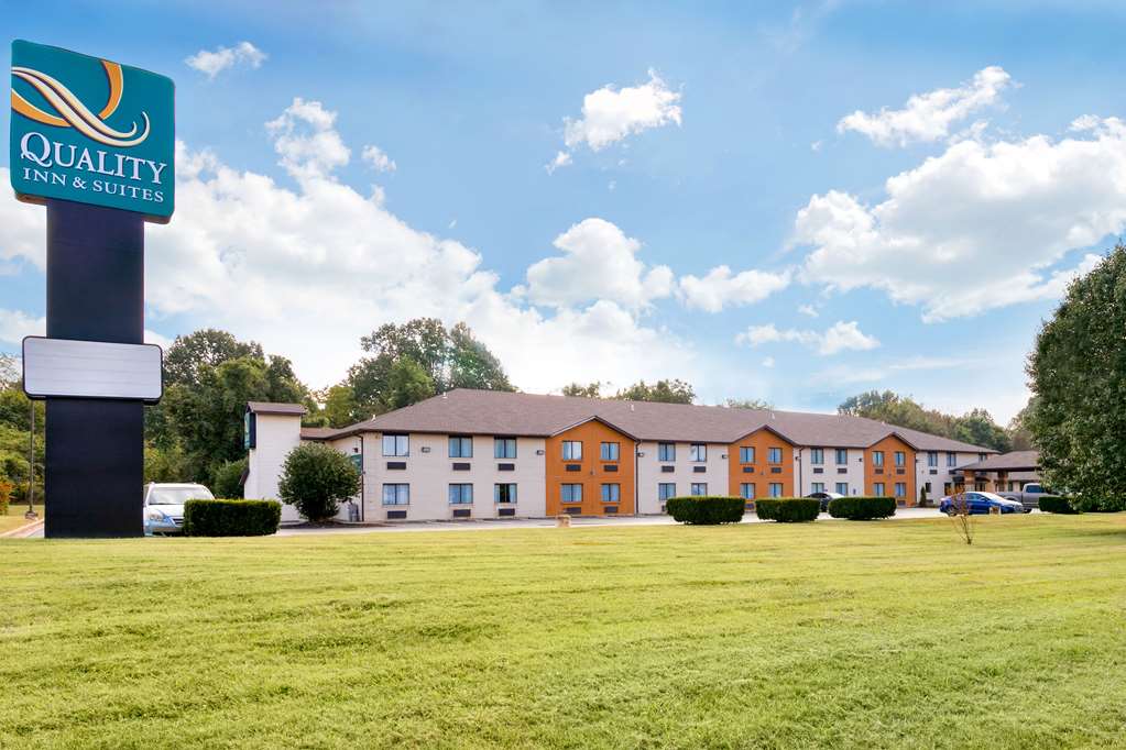 Quality Inn & Suites Metropolis I 24 — hotel in Metropolis