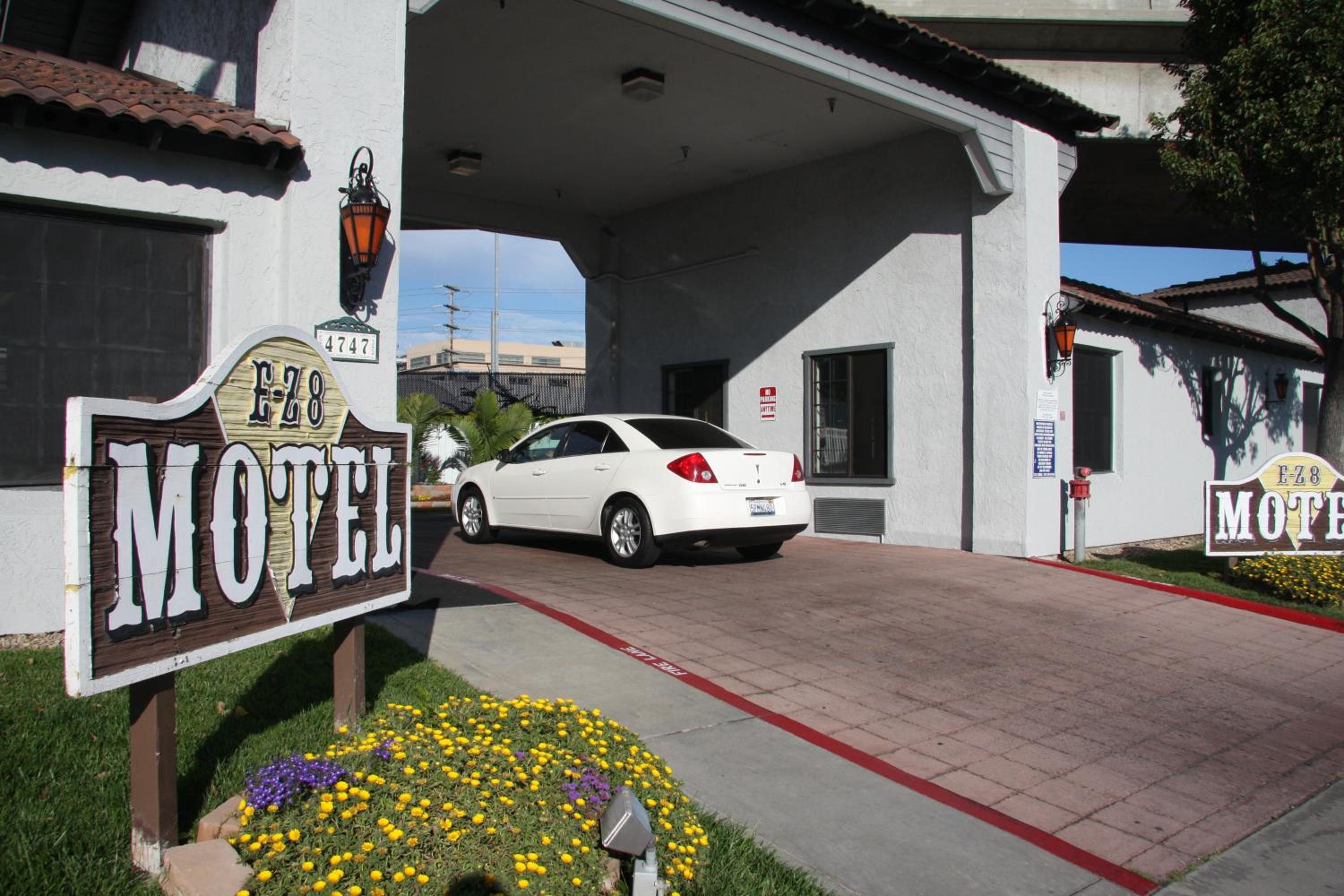 E Z 8 Motel Old Town - photo 11