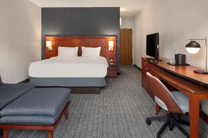 Courtyard Chicago Waukegan Gurnee - photo 117