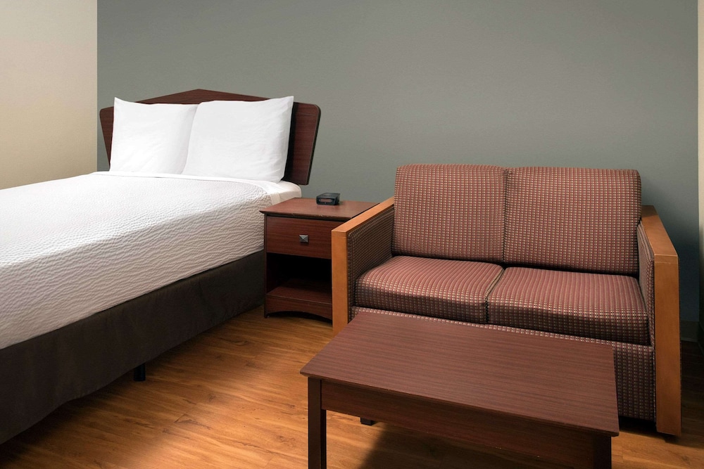 WoodSpring Suites Kansas City Liberty - photo 10