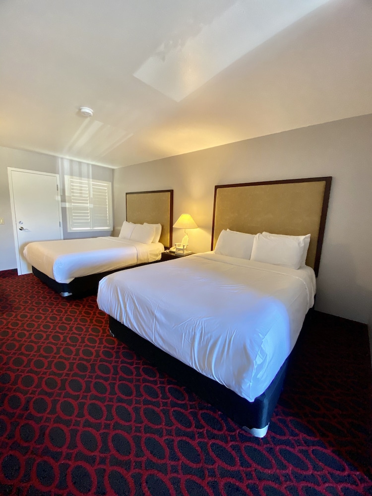 Morro Shores Inn And Suites - photo 15