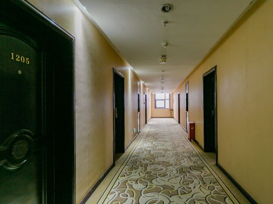 Longdong Hotel - last minute hotel in Qingyang