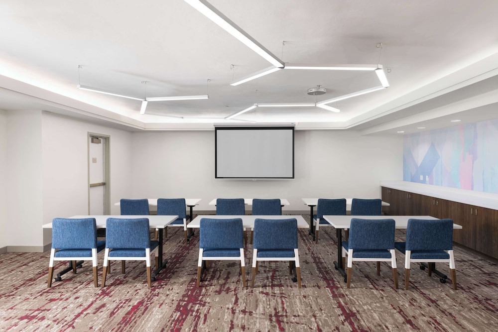 Hilton Garden Inn Tallahassee - photo 28