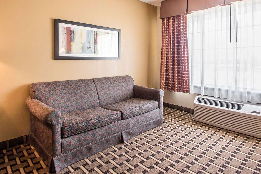 Quality Inn & Suites East Troy I 43 - photo 12
