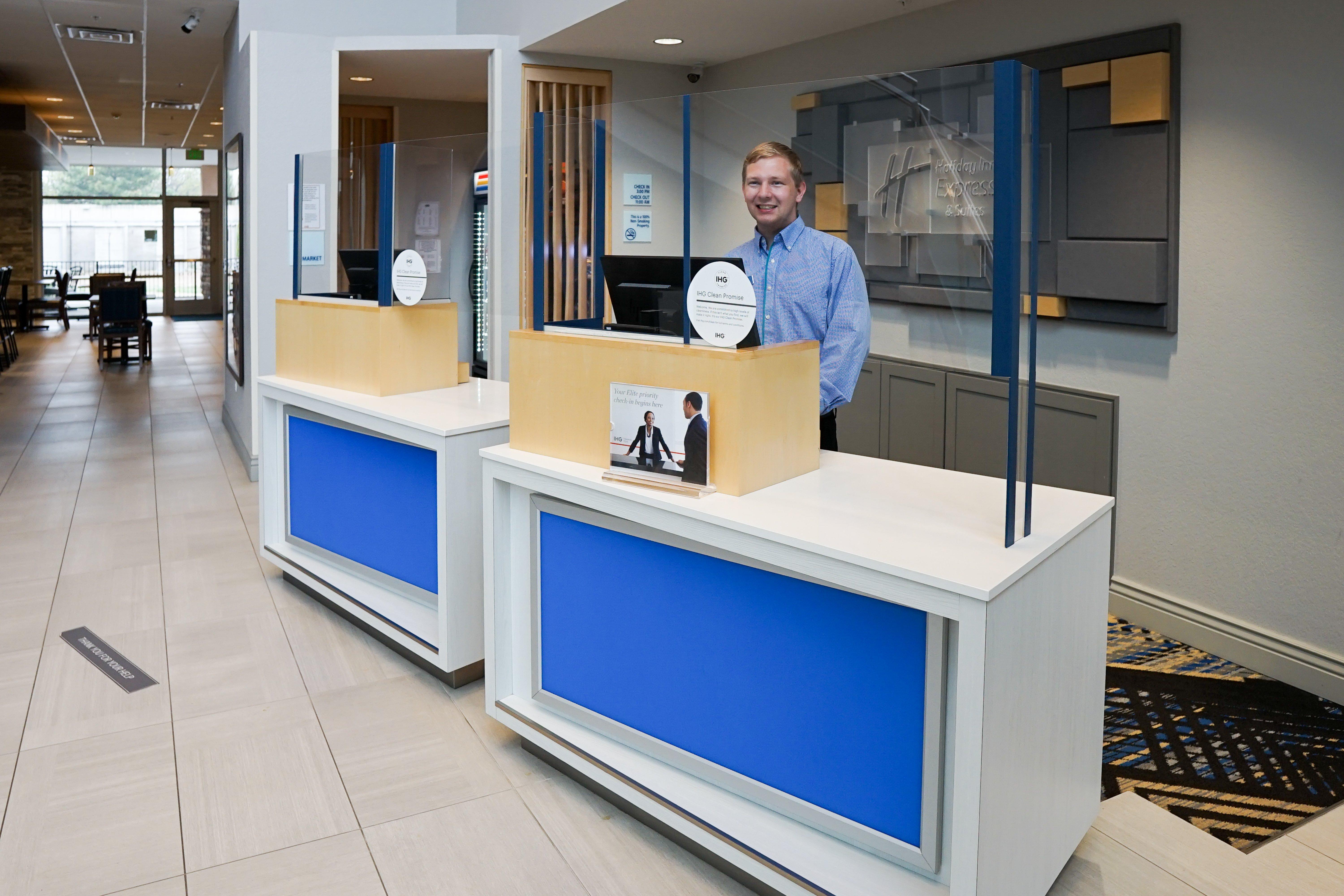 Holiday Inn Express & Suites Denver Aurora Medical Campus - photo 64