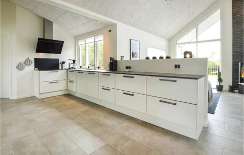 Four Bedroom Holiday Home In Tarm — Tarm — photo 5