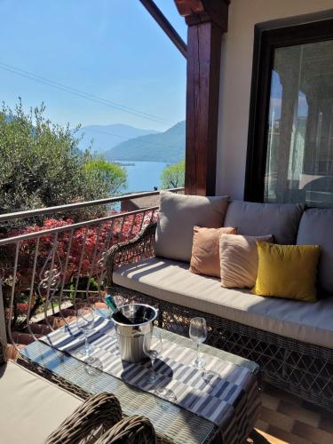 Villa Dall'Angelo Suite Mountain Lake Endine Hospitality — 4-Star Luxury Hotel in Endine, Italy