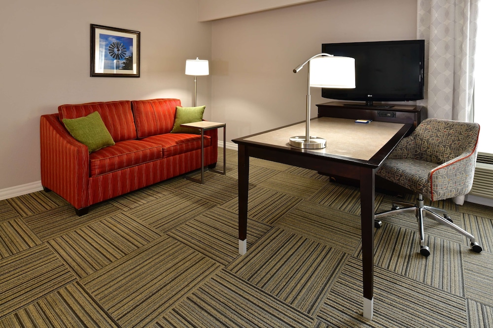 Hampton Inn & Suites Fredericksburg - photo 20